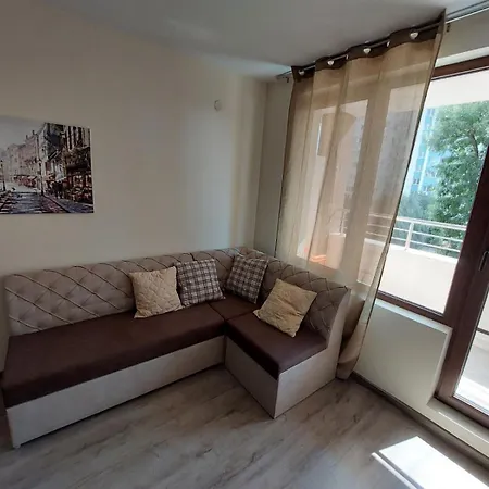 Apartament делукс 2 Burgas City