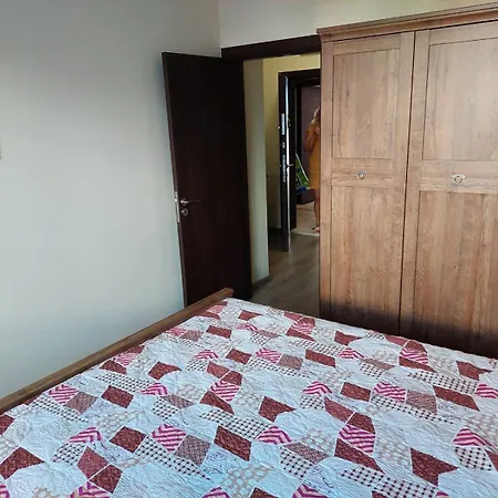 делукс 2 Burgas City