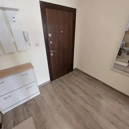 делукс 2 Apartman Burgasz