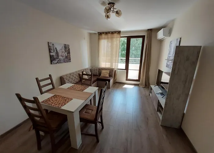 아파트 делукс 2 *